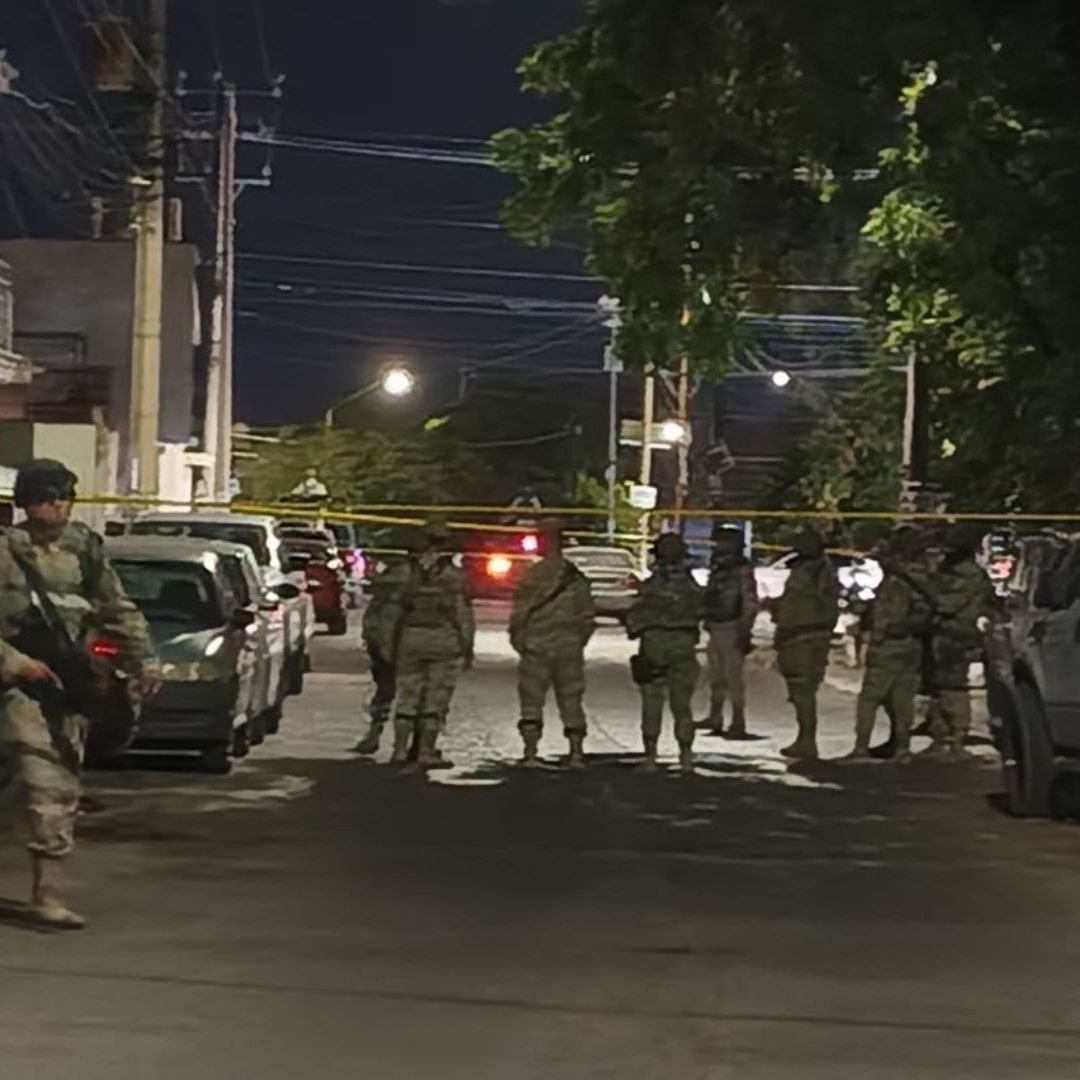 Asesinan a mujer en la colonia Infonavit Barrancos, en Culiacán